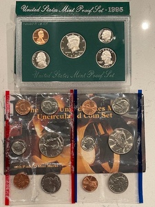 lot 70 image: 1995-S Proof Set and P&D Mint Sets