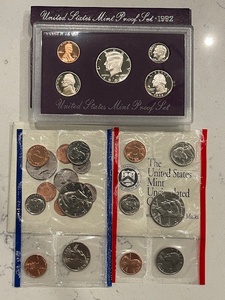 lot 72 image: 1992-S Proof Set and P&D Mint Sets