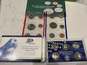 lot 99 image: 2008 State Quarter Proof Set and 1993 P&D Mint Sets