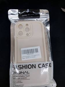 Lot of 5 LUTTY Beige Fashion Cases for 5.7 Inch Phones