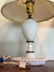 lot 24 image: Vintage White Hobnail Milk Glass Lamps in Working Condition