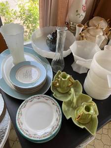 lot 31 image: Vintage Milk Glass and More