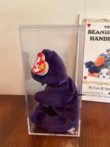 lot 34 image: 1997 Beanie Baby Princess Diana Bear