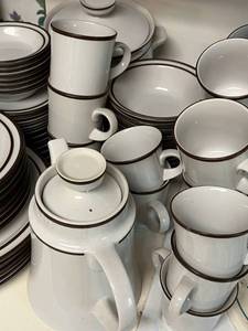 lot 47 image: Vintage Noritake Stoneware Set