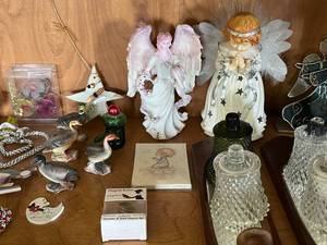 lot 56 image: Vintage Knick Knacks Galore