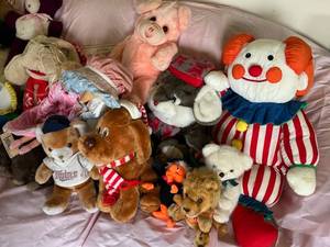 lot 72 image: Stuffed Animal Toys Lot with 1976 Barbie and The Talking Mother Goose