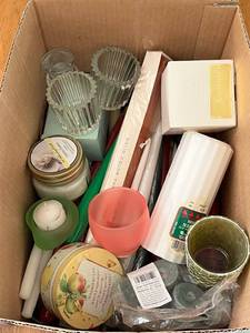 lot 87 image: Huge Candle Lot