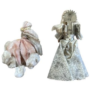 lot 135 image: Vintage 1940s 1950s Angel Tree Toppers