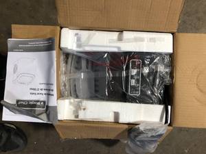 Magic Chef 27 lbs. Bullet Ice Countertop Ice Maker in Stainless Steel  Customer Returns See Pictures