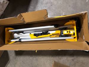 DEWALT 29.8 lbs. Compact Miter Saw Stand with 500 lbs. Capacity   Customer Returns See Pictures