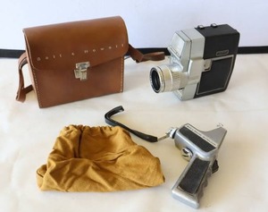 lot 724 image: Vintage Bell and Howell Duo-Speed Zoomatic Autoload Film Camera Etc