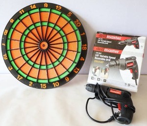 lot 768 image: Dartboard, DrillMaster Drill