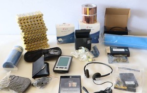 lot 785 image: Miscellaneous Electronic Accessories Etc