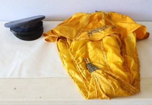 lot 786 image: Military Memorabilia 1964 Pilot Chute, Vintage Military Cap with Hat Pin