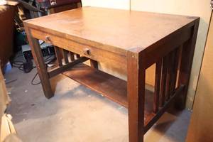 lot 854 image: Solid Oak Antique Table Desk