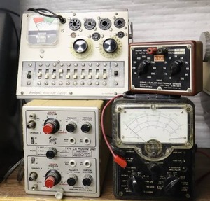 lot 865 image: Navy Radio Test Equipment, Knight Tube Tester (Checker) 400-A, CDR Decade Resistor RDA 10W Cornell-Dubilier,
