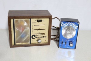 lot 906 image: VINTAGE Radio Shack Archer Kit COLOR CONTROL Organ Stereo Disco Light, Science Fair Psycho Strobe
