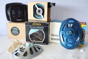 lot 924 image: Vintage Jensen Car Auto Door Speakers
