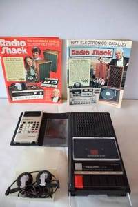 lot 927 image: Vintage Electronics