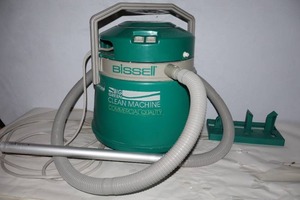 lot 943 image: Bissell Big Green Clean Machine Commercial Quality wAttachments