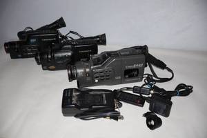 lot 956 image: Vintage Canon Video Cameras Canovision 8 E57 E65 E440Untested