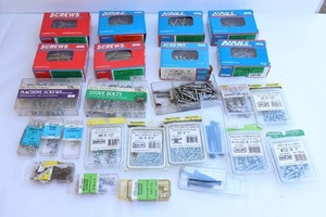 lot 17 image: Garage Shop...Nails, Screws Etc