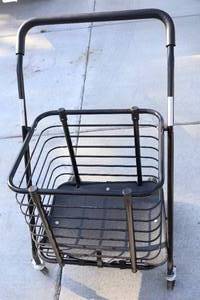 lot 45 image: Utility Caged Cart