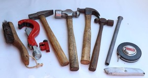 lot 79 image: Vintage Hand ToolsPliers Etc.