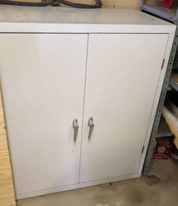 lot 89 image: Metal Storage Shelving Unit