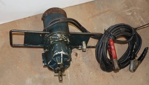 lot 114 image: Battery-Charged Gear Box ()