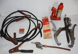 lot 125 image: Bottle Jack Etc