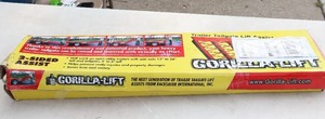lot 7 image: Gorilla 2-Sided Assist Utility Trailer Tailgate Lift