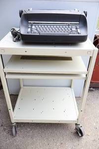 lot 974 image: Vintage Typewriter on Steel Cart