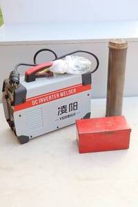 lot 995 image: DC Inverter Welder