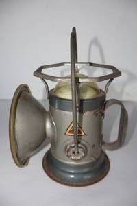 lot 129 image: Vintage Delta Powerlite Double Globe TrainRailroad Lantern