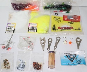 lot 135 image: Make Your Own Fishing Lures