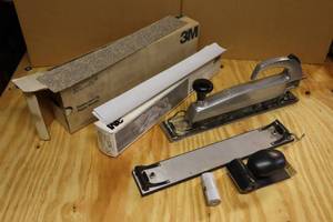 lot 181 image: Straight Line Air Sander With Sand Paper