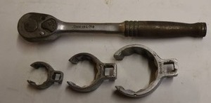 lot 220 image: 3 piece Snap-On Crowsfoot, VINTAGE SNAP ON TOOLS #L-710 12 DRIVE FLAT HANDLE FIXED HEAD RATCHET RARE