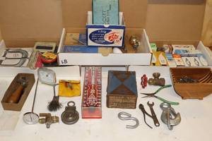 lot 269 image: Miscellaneous Vintage Hardware Etc