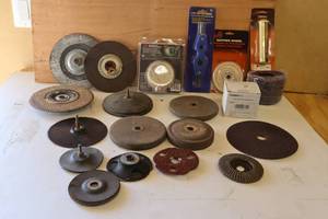lot 287 image: Engine Brush, Dato Blades, Grinder Attachments Etc.