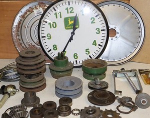 lot 325 image: Assorted Pulleys12-Inch Drum, Jaw Gear Pulley Etc