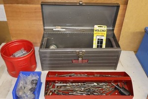 lot 329 image: Craftsman Steel Toolbox wContents