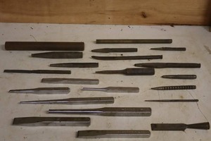lot 332 image: Vintage ToolsPunch and Chisel Bits Etc