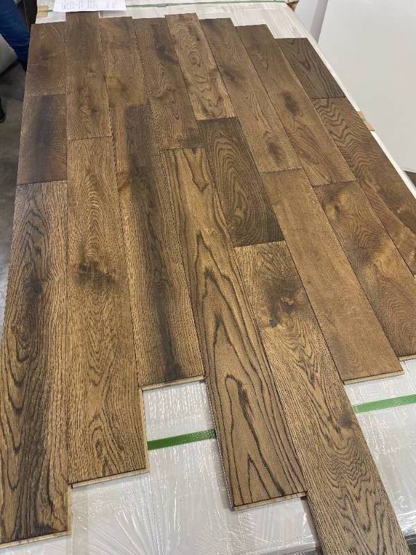 lot 150 image: 406 SF High End Chesapeake White Oak Solid Hardwood Flooring 5x RL x 34- Gingersnap -  WZ