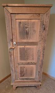 lot 27 image: Rustic Corner Cabinet