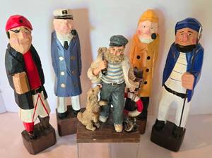 lot 45 image: Old Salts Collection Figure  Four Carved Wooden Nautical Figures