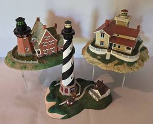 lot 82 image: The Danbury Mint Lighthouse Collection