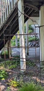 lot 13 image: Decorative Iron Garden Arch