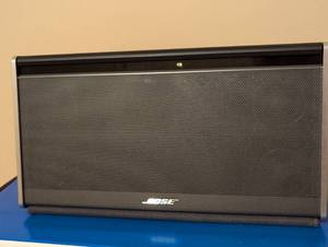 lot 69 image: Bose SoundLink II Wireless Speaker