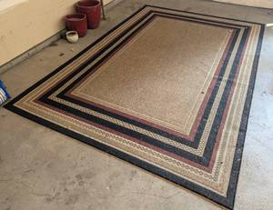 lot 116 image: Hampton Bay Outdoor Area Rug
